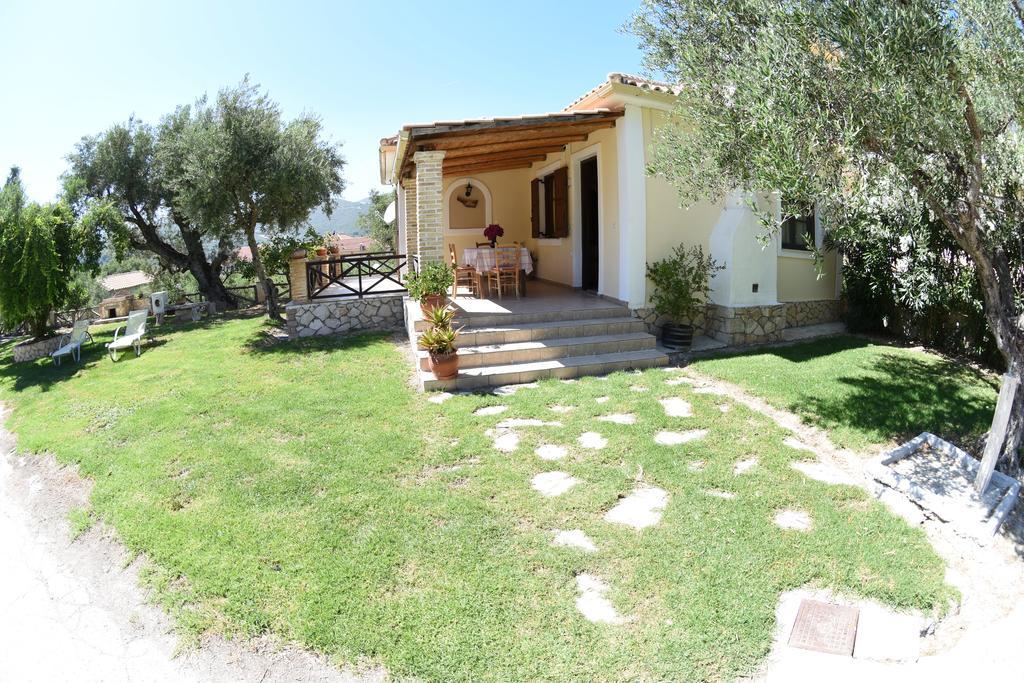 Yannis' Village Keri Exterior photo